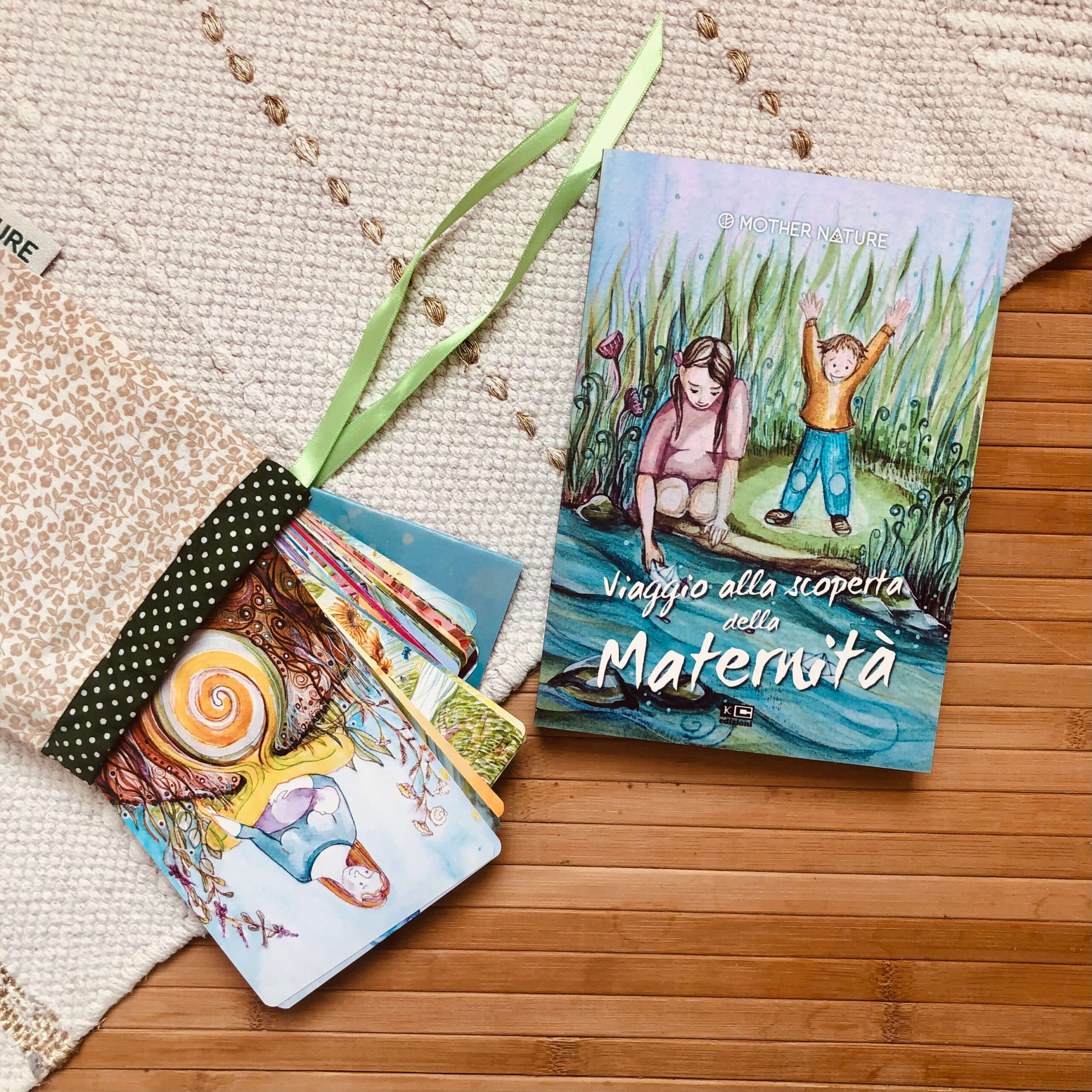 Super bundle: libro + due mazzi di carte! - immagine 4